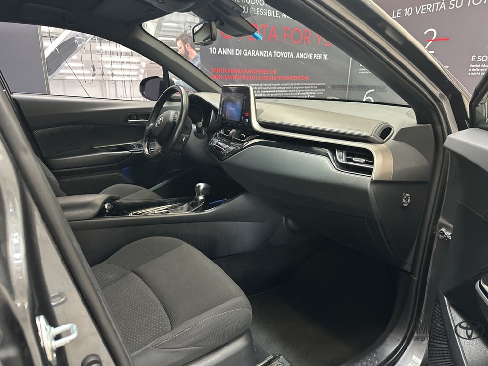 Toyota Toyota C-HR usata a Viterbo (17)