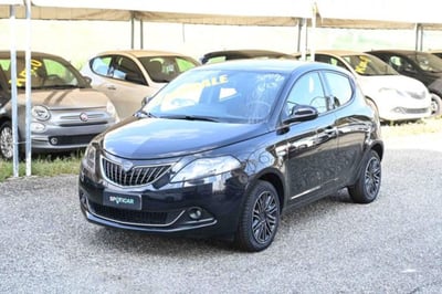 Lancia Ypsilon 1.0 FireFly 5 porte S&amp;S Hybrid Gold Plus del 2023 usata a Pianezza