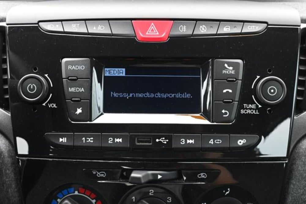 Lancia Ypsilon usata a Torino (18)