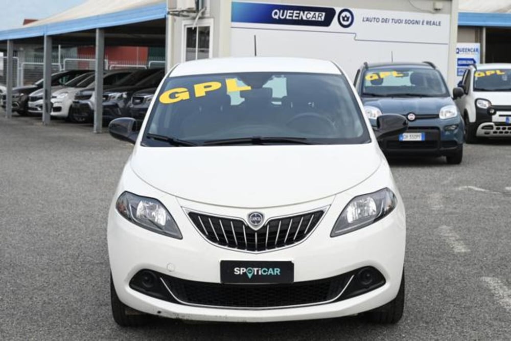 Lancia Ypsilon usata a Torino (2)