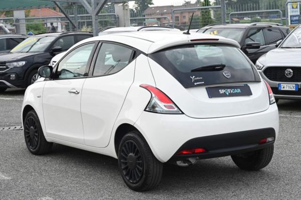 Lancia Ypsilon usata a Torino (7)