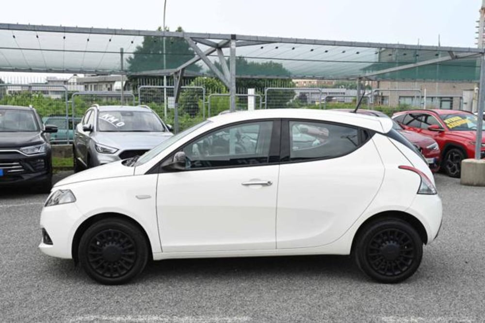 Lancia Ypsilon usata a Torino (8)