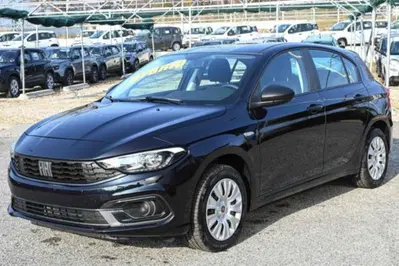 Fiat Tipo Tipo 5p 1.5 t4 hybrid Cross 130cv dct nuova a Pianezza