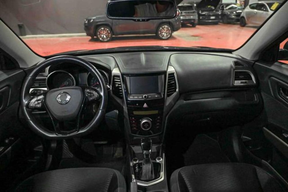 Ssangyong Tivoli usata a Torino (8)