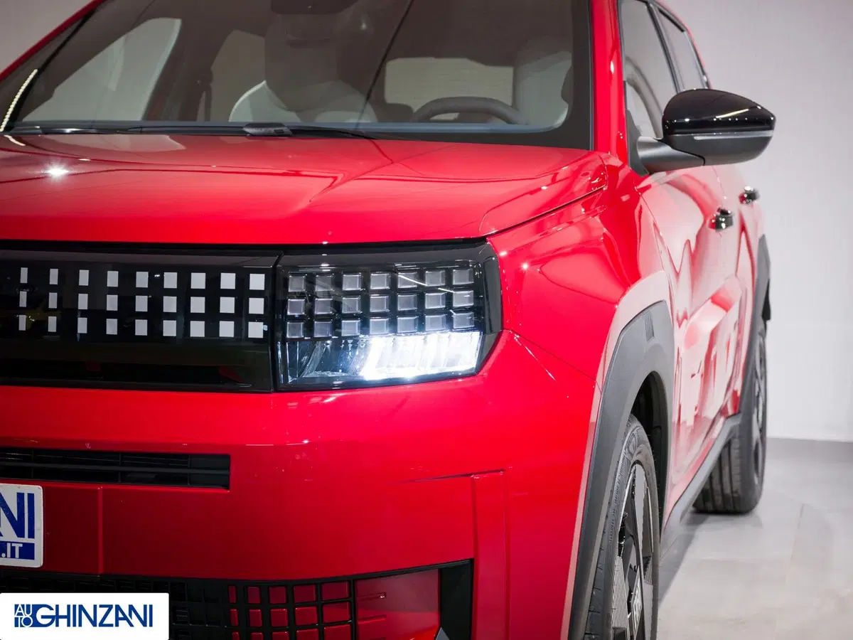 Fiat Grande Panda nuova a Bergamo (17)