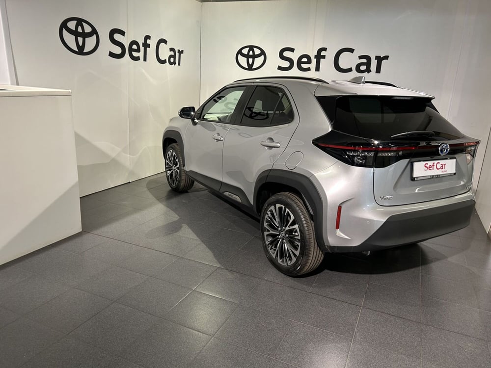 Toyota Yaris Cross nuova a Milano (5)