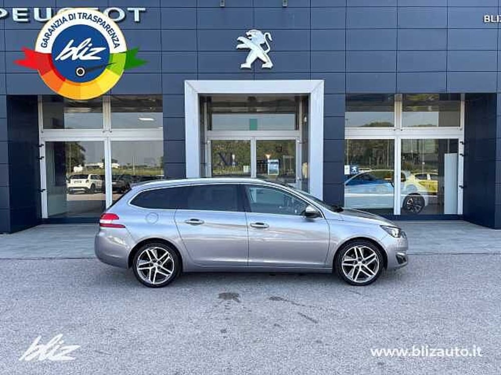 Peugeot 308 SW usata a Udine (4)