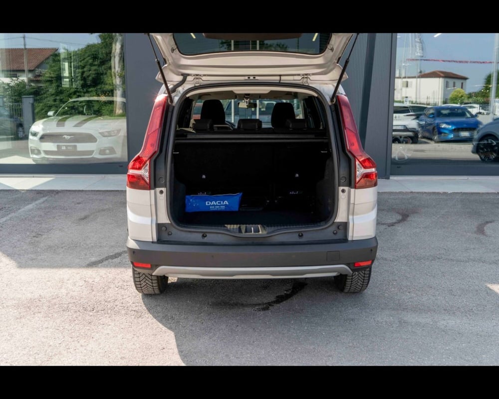 Dacia Jogger usata a Treviso (16)
