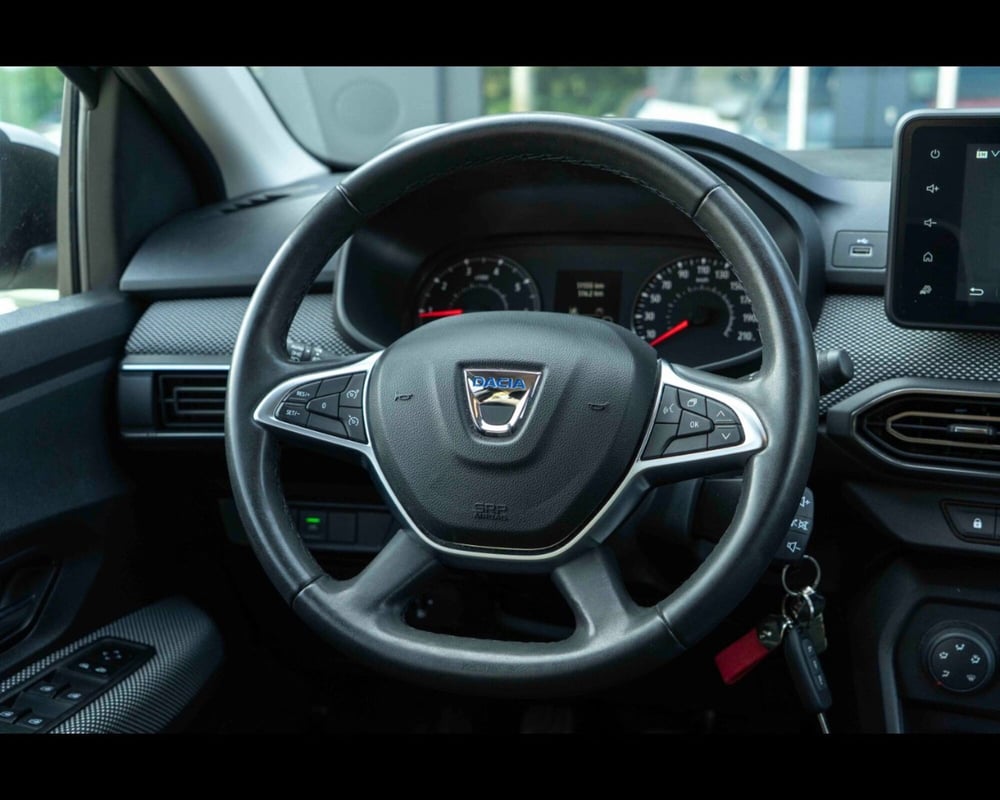 Dacia Jogger usata a Treviso (9)