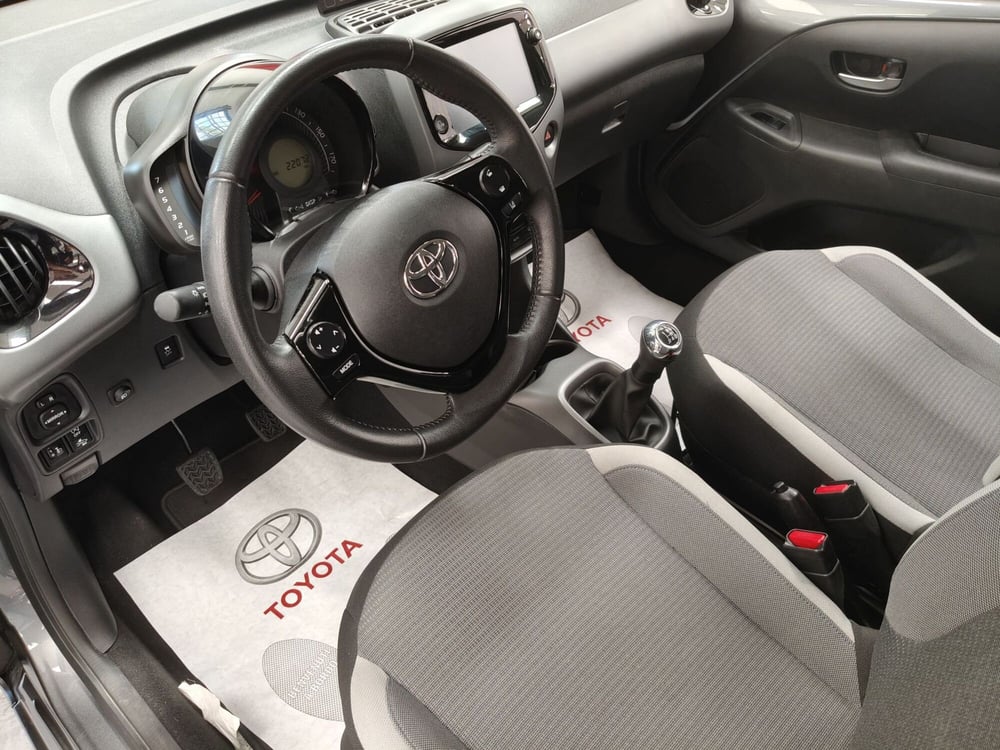 Toyota Aygo usata a Roma (12)