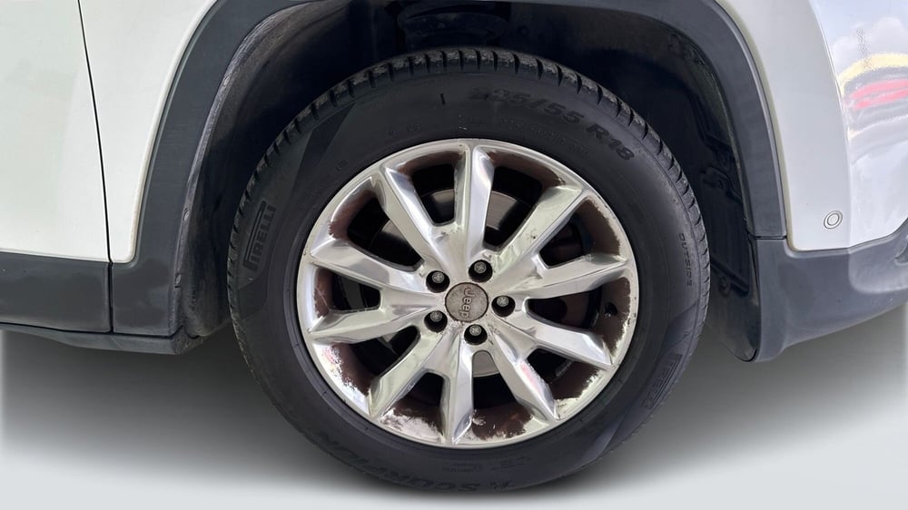 Jeep Cherokee usata a Viterbo (18)