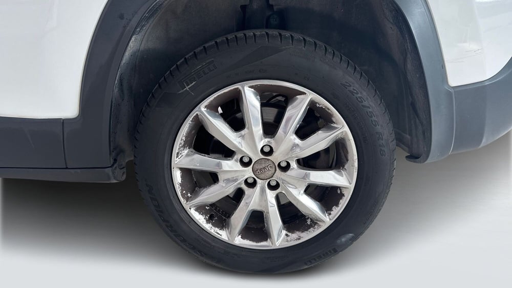Jeep Cherokee usata a Viterbo (19)