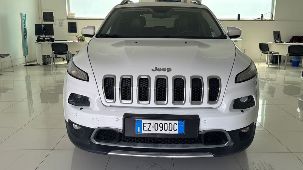 Jeep Cherokee usata a Viterbo (2)