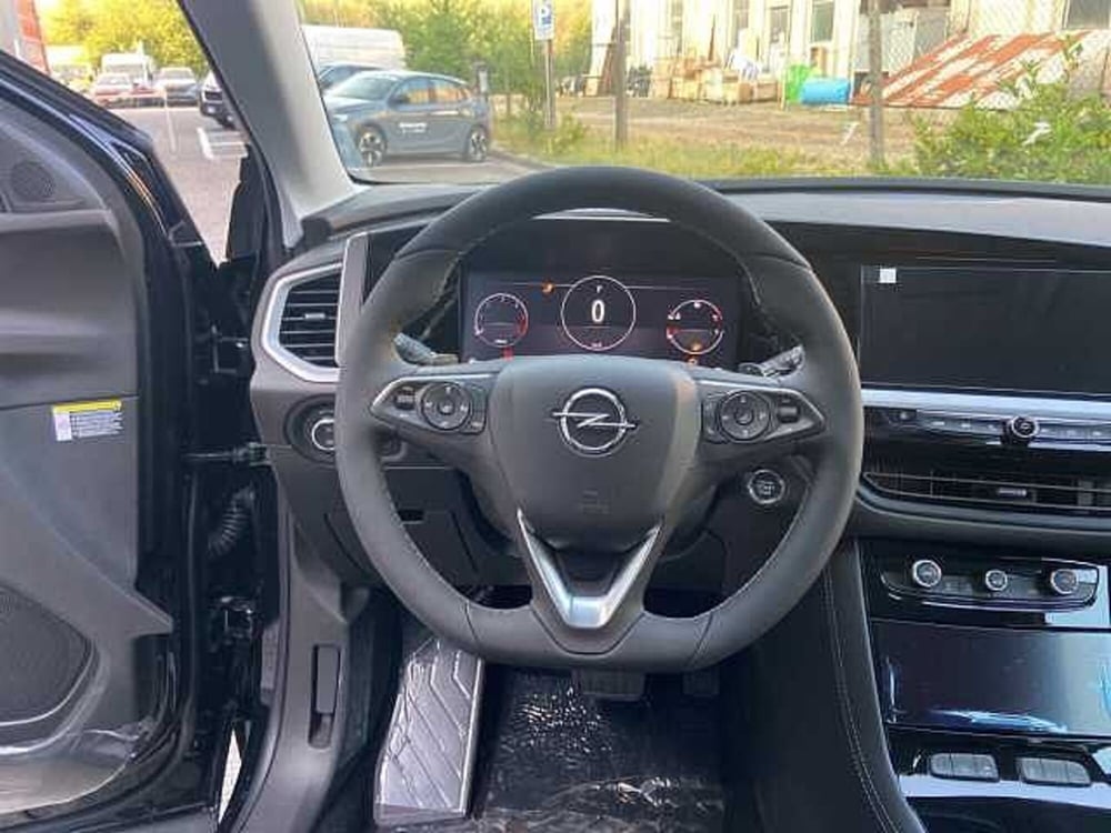 Opel Grandland nuova a Siena (13)
