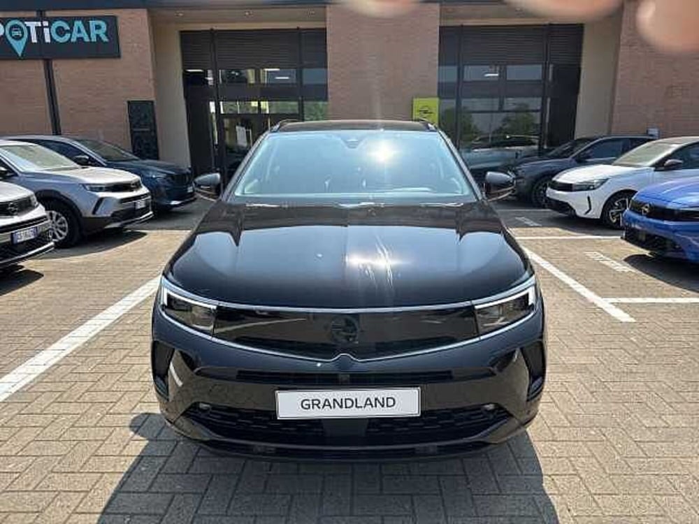 Opel Grandland nuova a Siena (2)