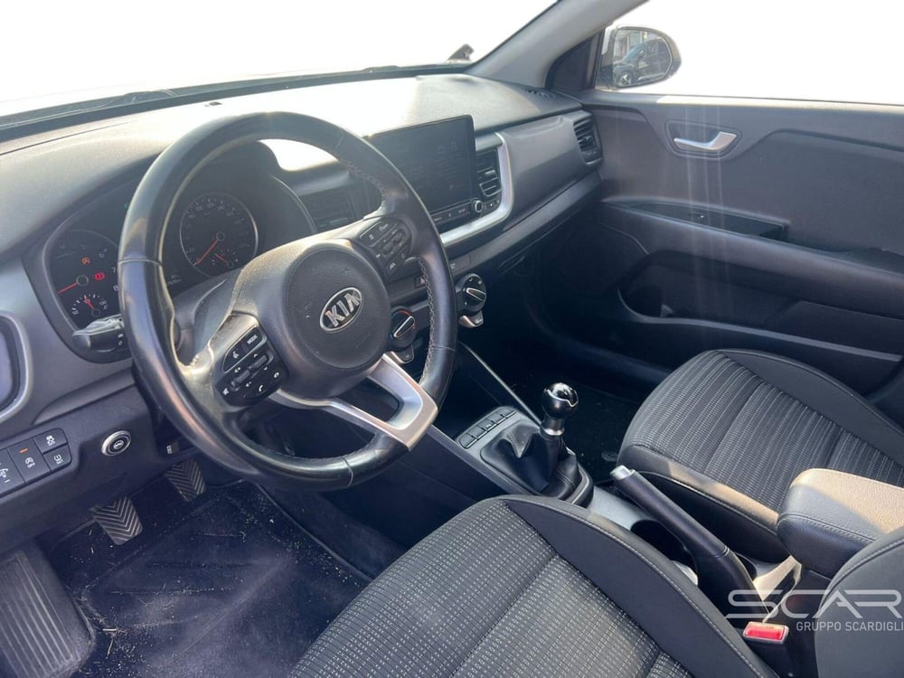 Kia Stonic usata a Livorno (8)