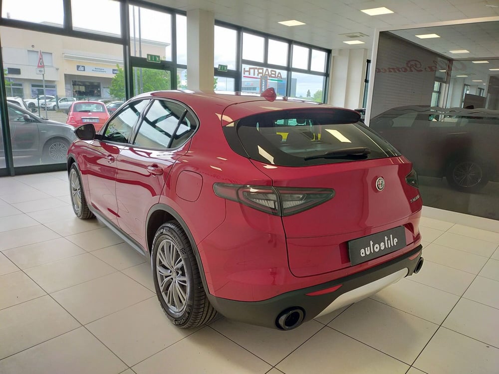 Alfa Romeo Stelvio nuova a Reggio Emilia (6)