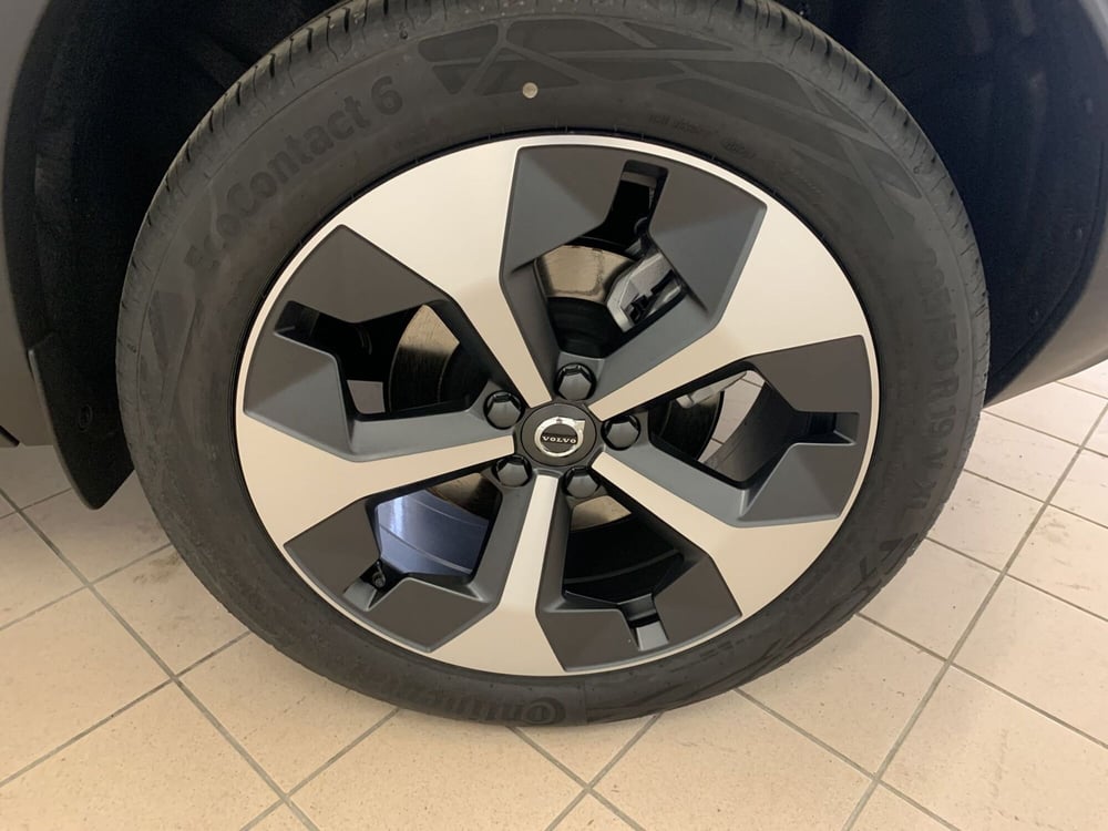 Volvo XC40 nuova a Ferrara (16)