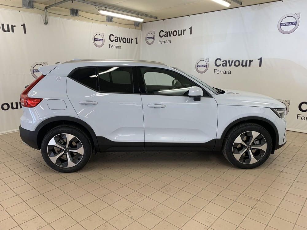 Volvo XC40 nuova a Ferrara (12)