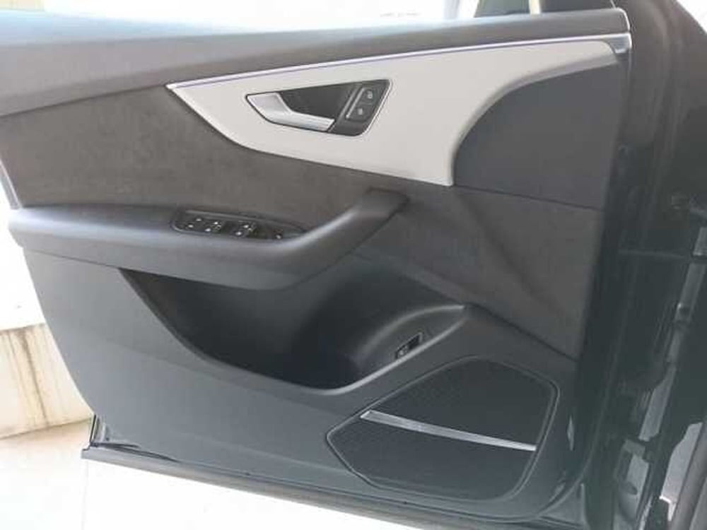 Audi Q8 usata a Lucca (13)