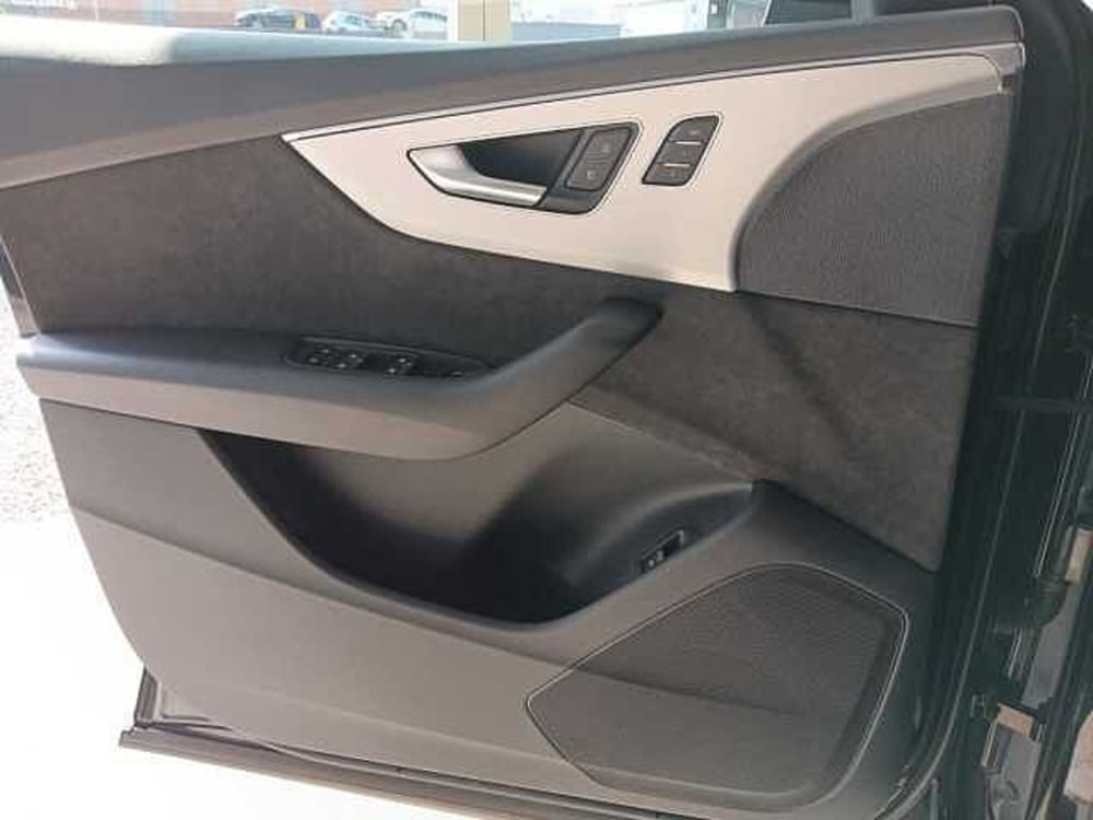 Audi Q8 usata a Lucca (13)
