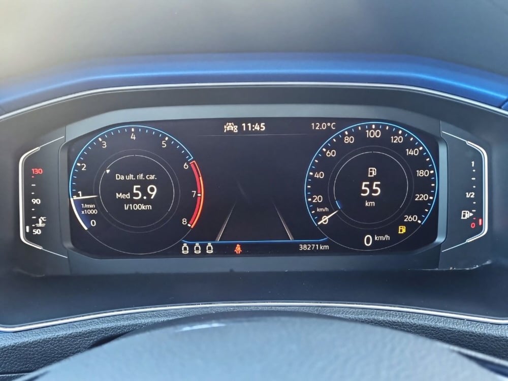 Volkswagen T-Roc usata a Livorno (7)
