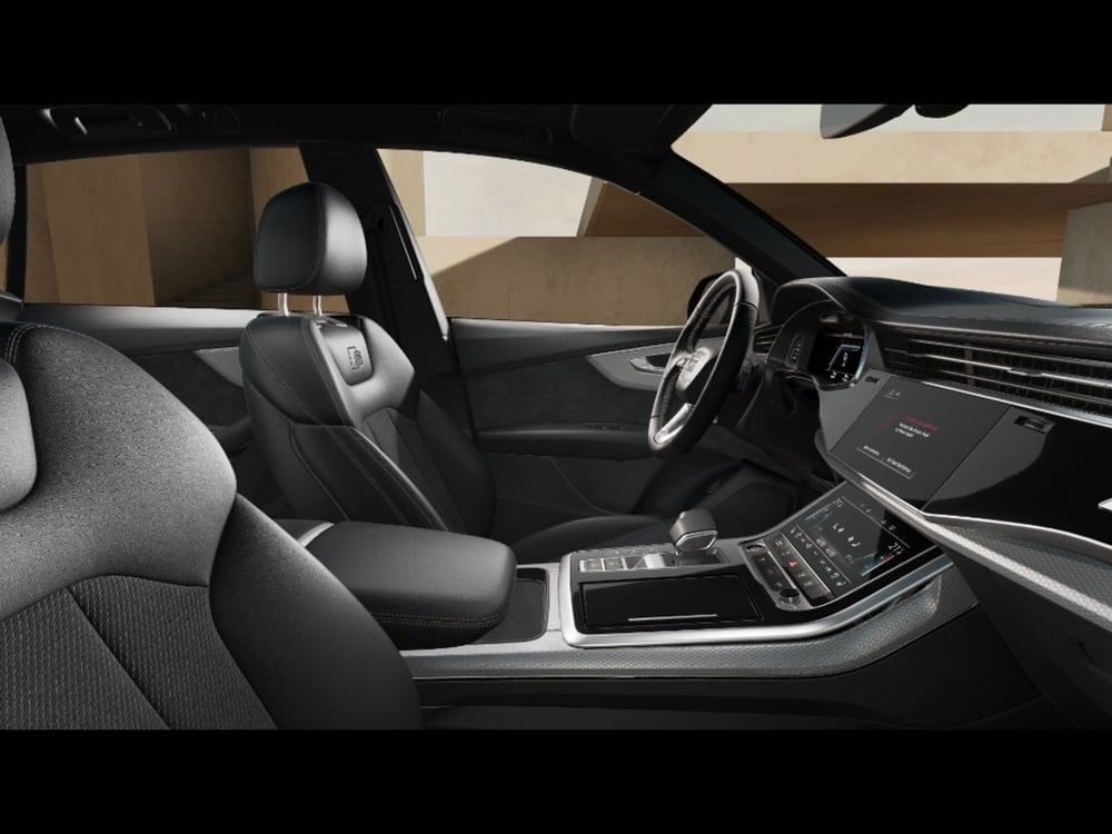 Audi Q8 Sportback nuova a Livorno (9)