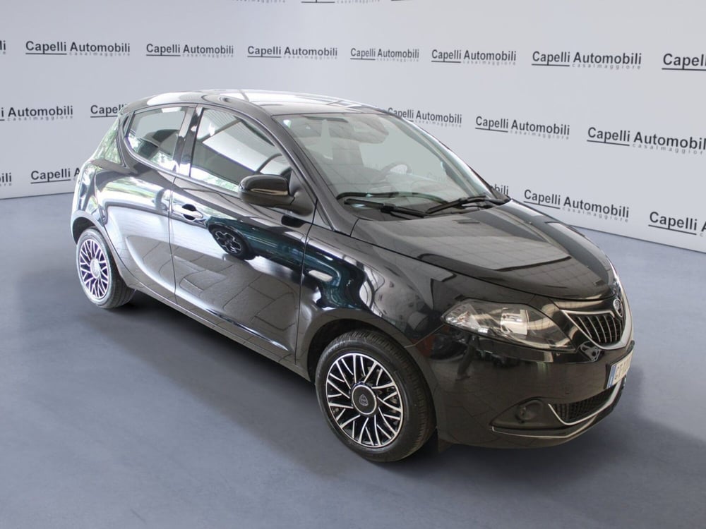 Lancia Ypsilon usata a Cremona (2)
