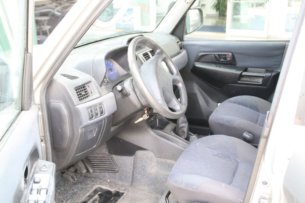 Mitsubishi Pajero usata a Pordenone (8)