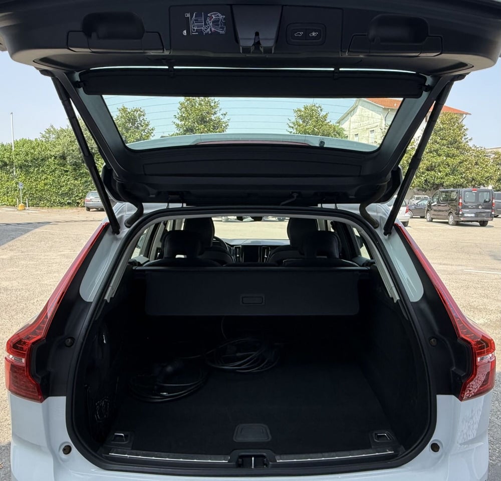 Volvo XC60 usata a Parma (9)