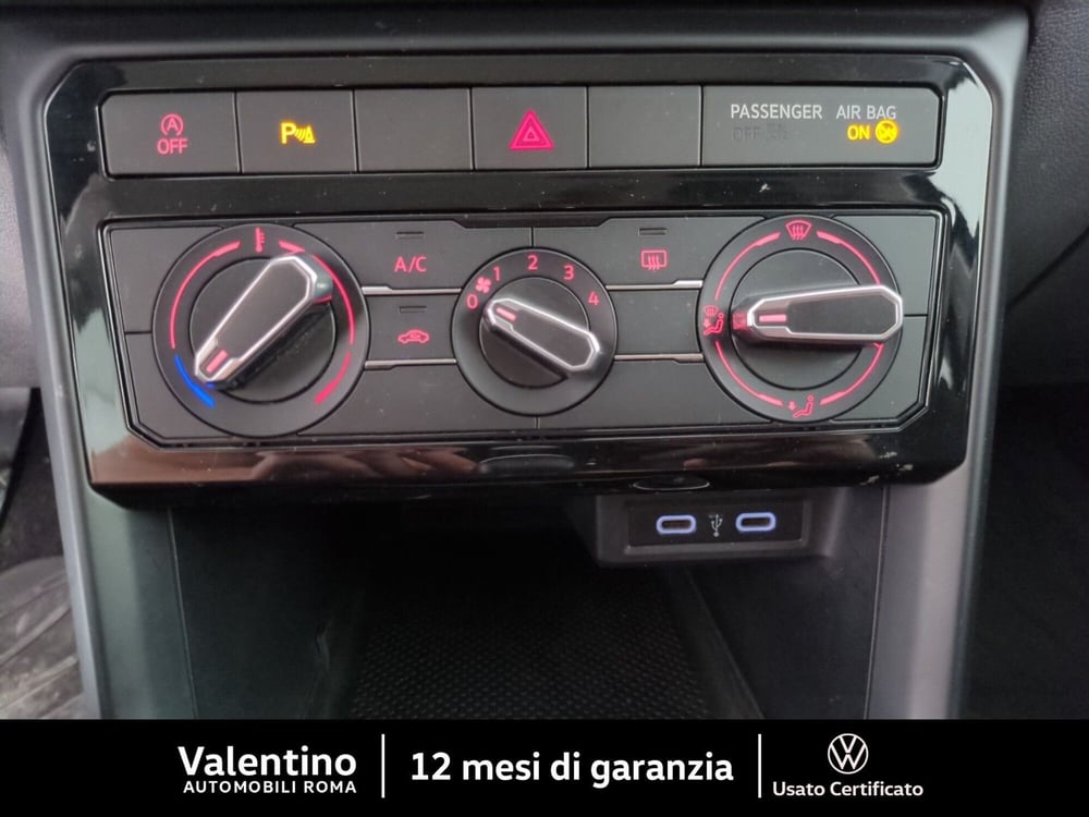 Volkswagen T-Cross usata a Roma (15)