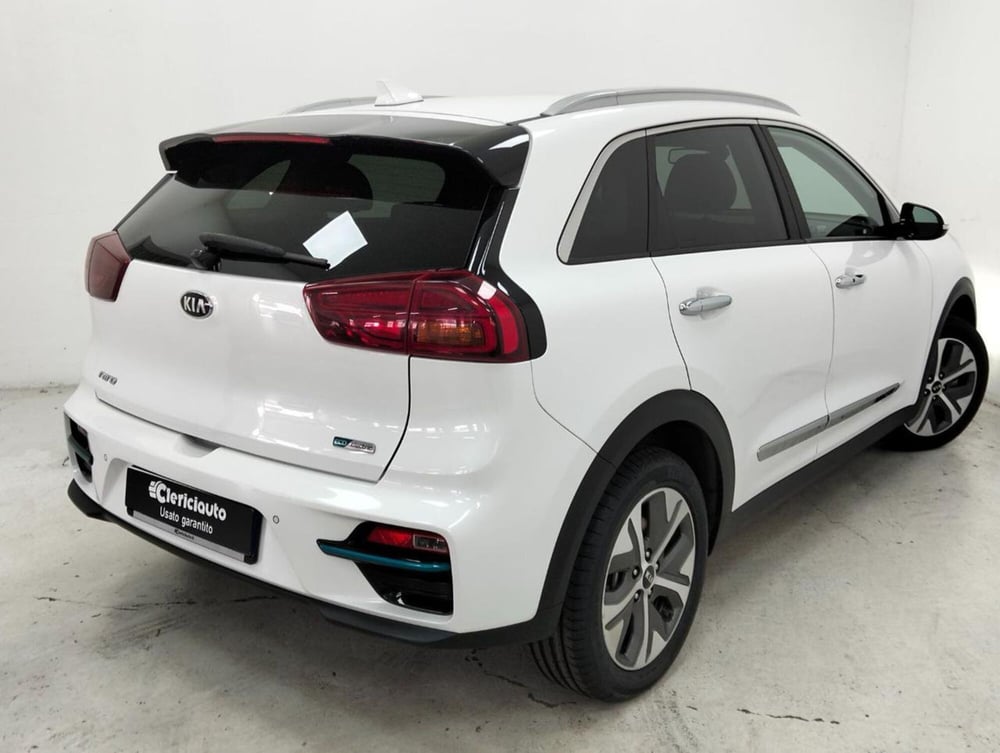 Kia e-Niro usata a Como (2)