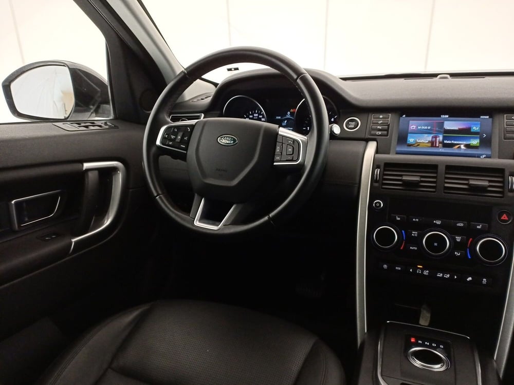 Land Rover Discovery Sport usata a Bari (9)