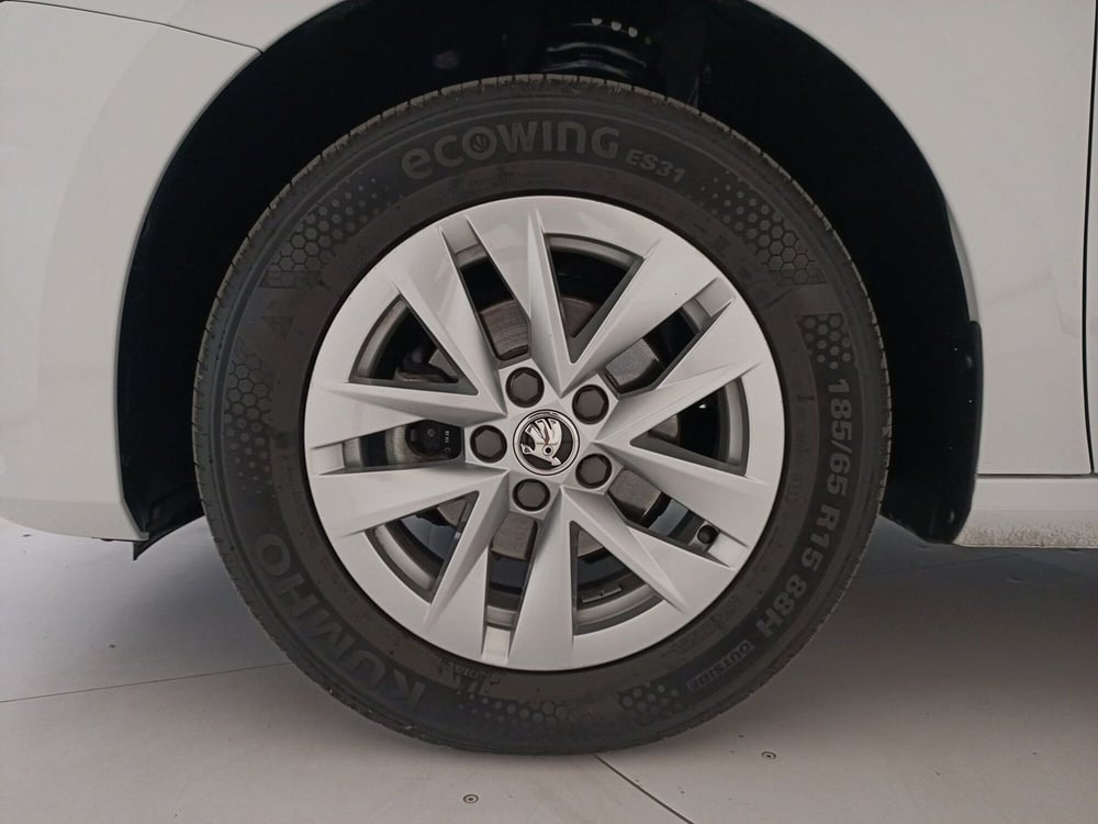 Skoda Fabia usata a Bari (14)