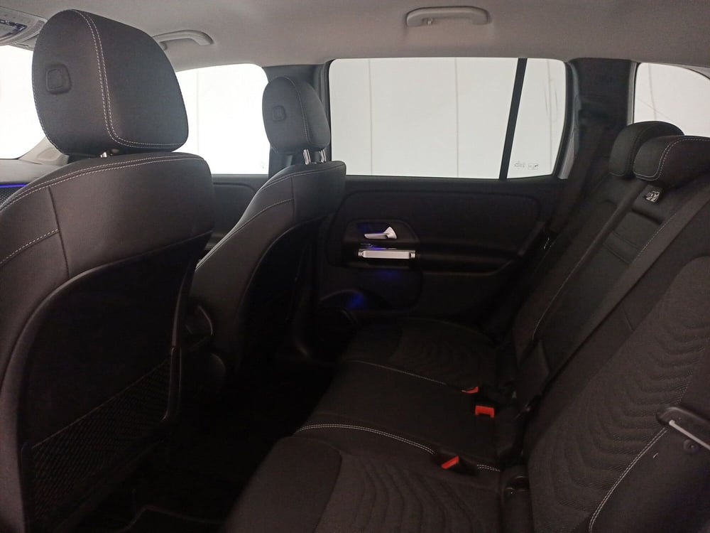 Mercedes-Benz GLB usata a Bari (8)