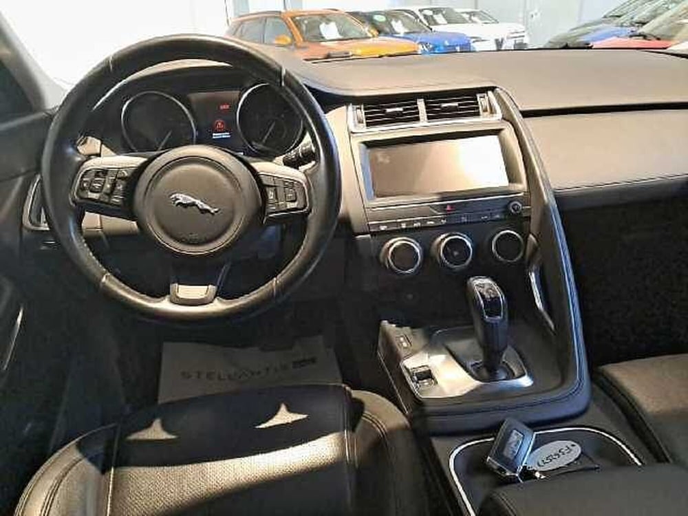 Jaguar E-Pace usata a Roma (15)