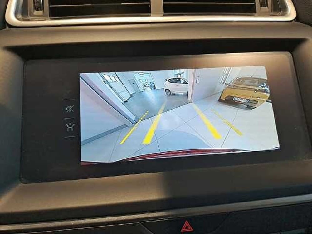 Jaguar E-Pace usata a Roma (16)
