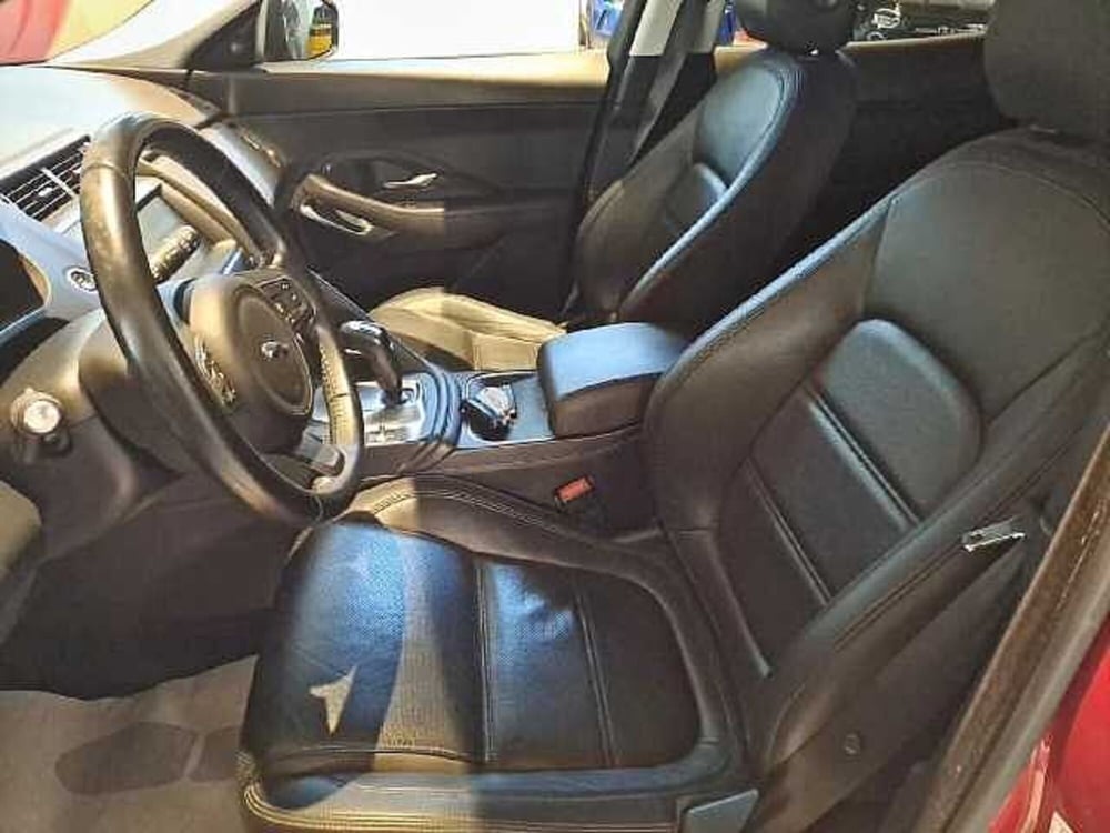 Jaguar E-Pace usata a Roma (9)