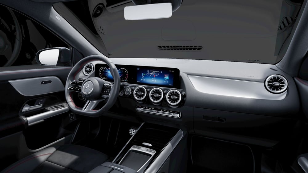 Mercedes-Benz GLA SUV nuova a Milano (5)