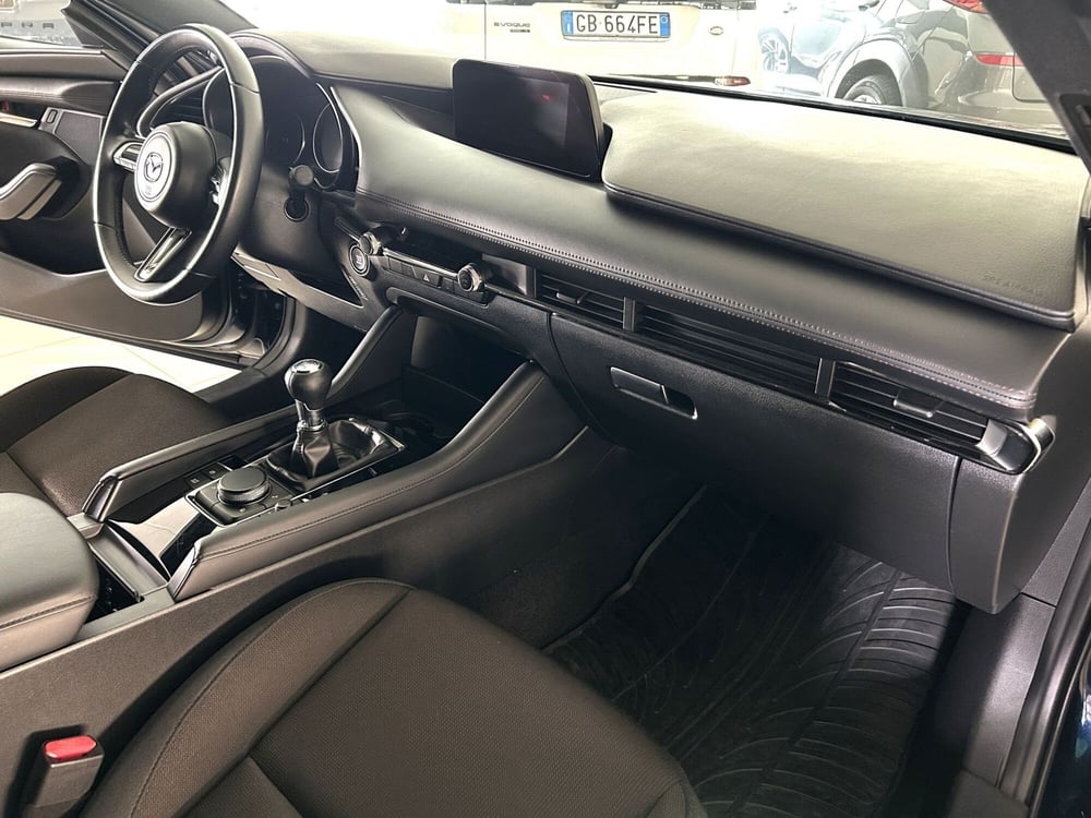 Mazda Mazda3 Hatchback usata a Ferrara (12)