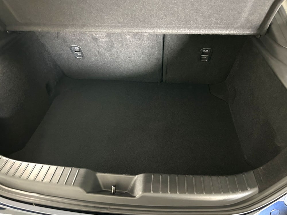 Mazda Mazda3 Hatchback usata a Ferrara (14)