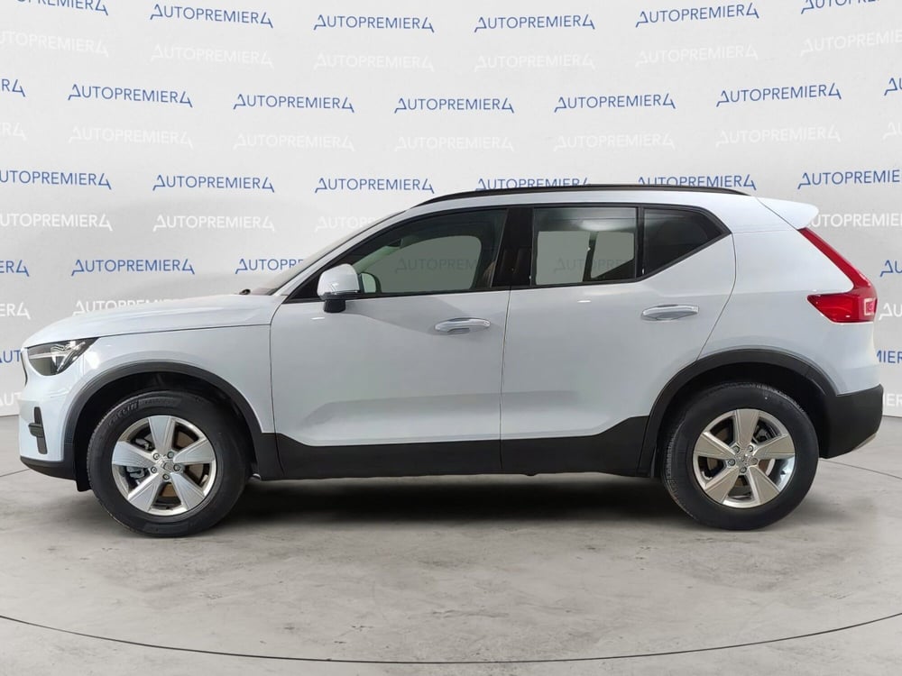 Volvo XC40 nuova a Como (3)
