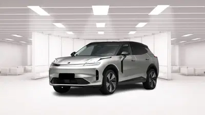 Lynk &amp; Co 08 08 1.5 phev More auto nuova a Como