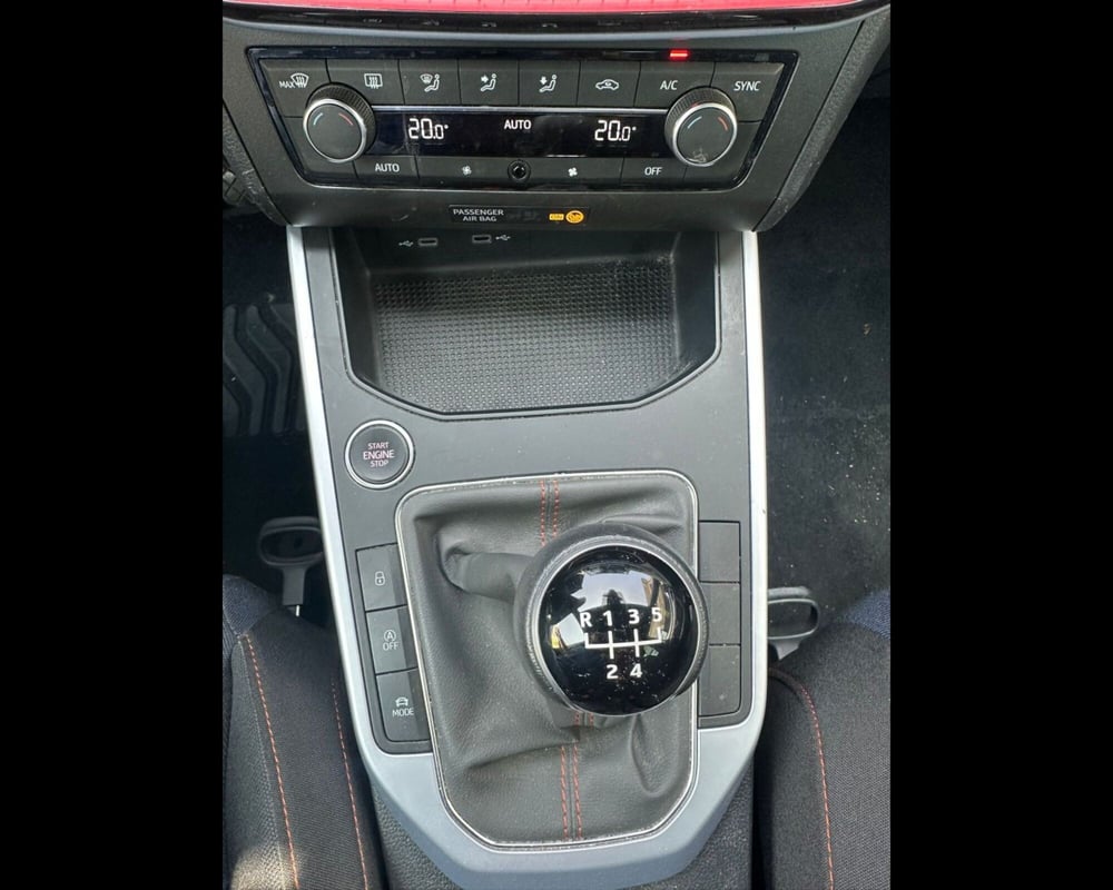 SEAT Arona usata a Siena (13)