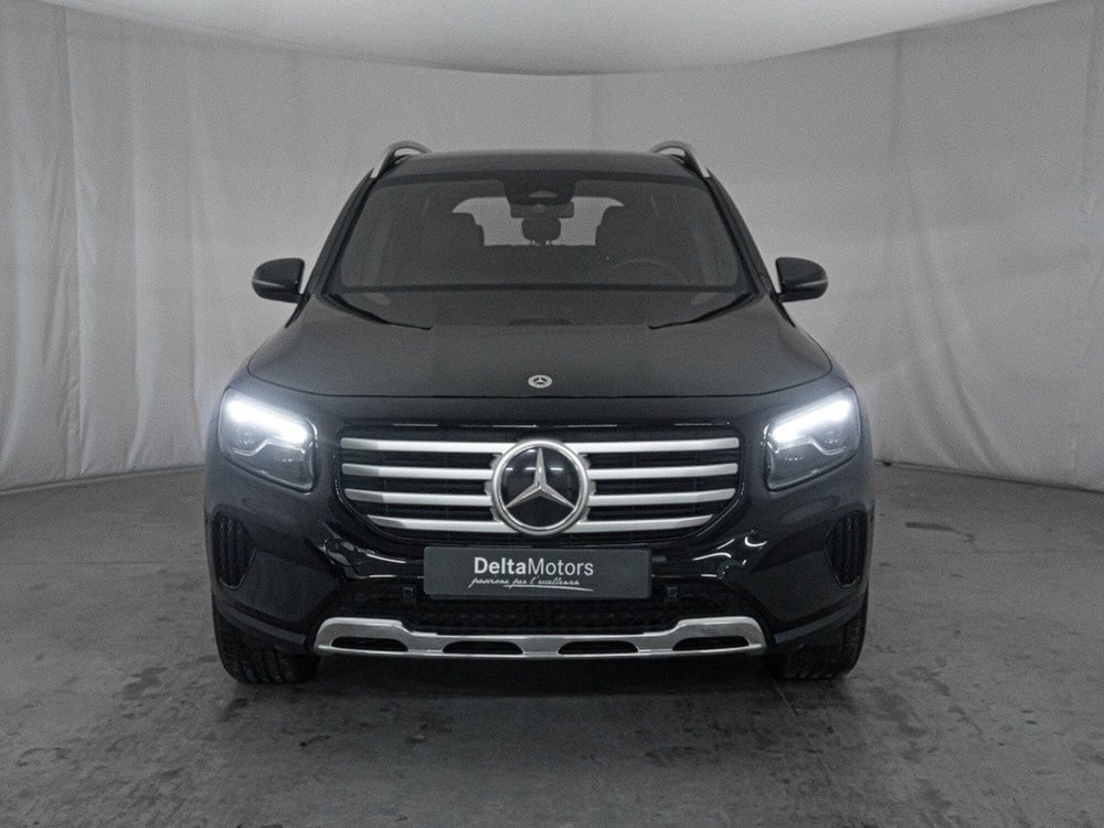 Mercedes-Benz GLB nuova a Macerata