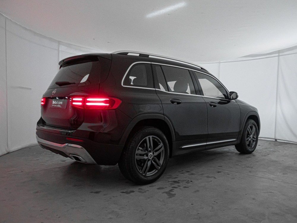 Mercedes-Benz GLB nuova a Macerata (8)