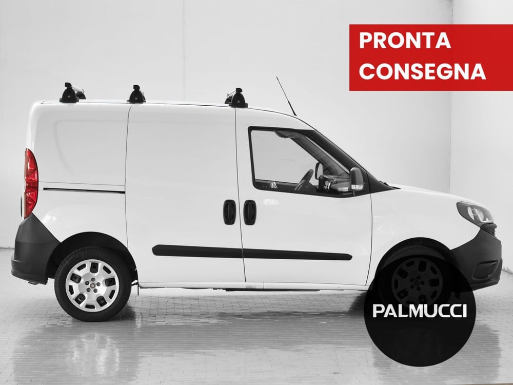Fiat Doblò Furgone usata a Prato (2)