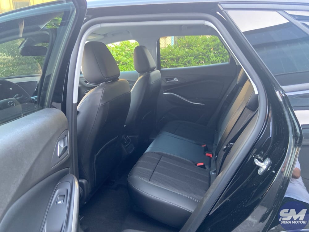 Opel Grandland nuova a Siena (17)