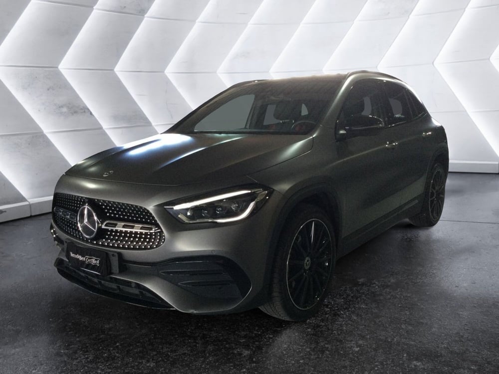 Mercedes-Benz GLA SUV usata a Caserta