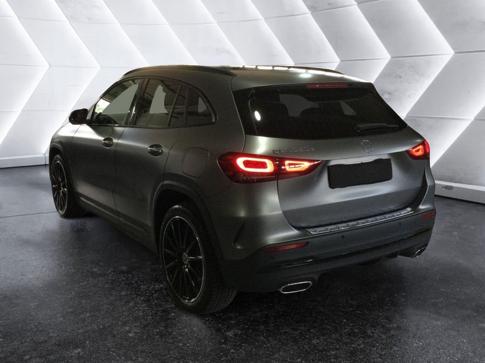 Mercedes-Benz GLA SUV usata a Caserta (7)